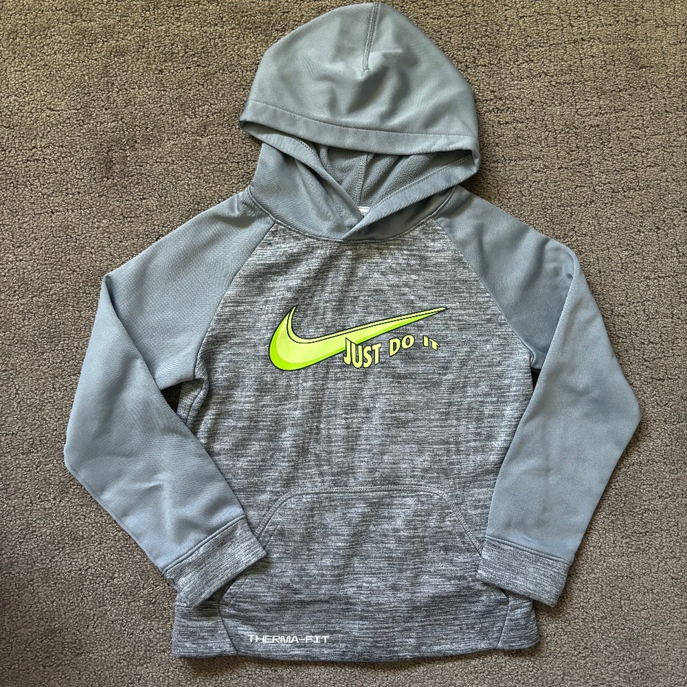 Nike Therma-Fit Youth Sweatshirt Small
